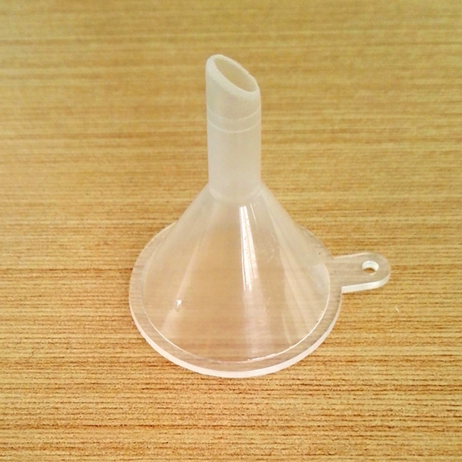 Πλαστικο χωνακι DIY